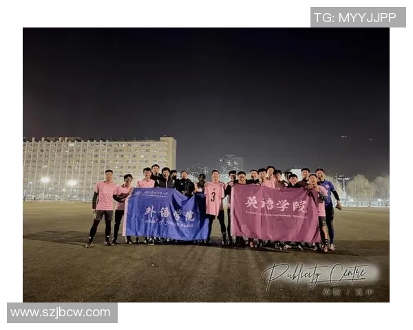 上海申花足球球星闪耀绿茵赛场书写球队荣耀与城市精神传奇