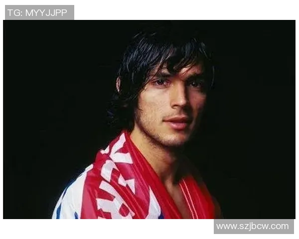 历史足球最帅球员排行 谁是你心目中的足球型男第一人 历史足球最帅球员排行 谁是你心目中的足球型男第一人